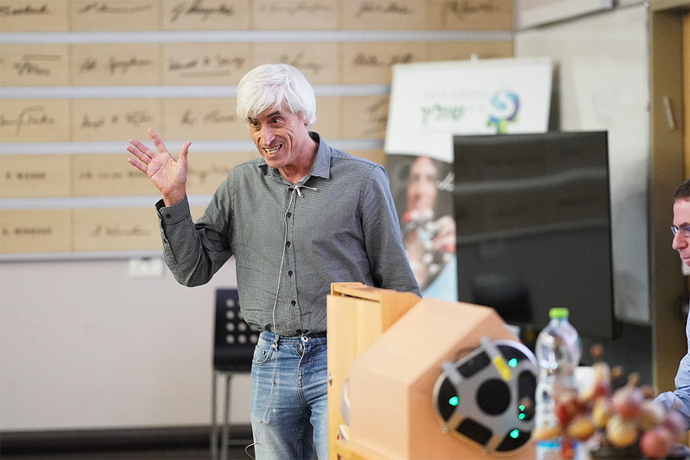 MR Annual Meeting held in memory of Prof. Asher Schmidt (69)